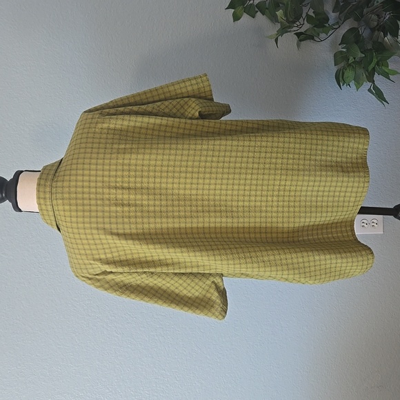PATAGONIA Mens Short Sleeve Puckerware Button Down Shirt Avocado Green Sz XXL - Picture 9 of 14